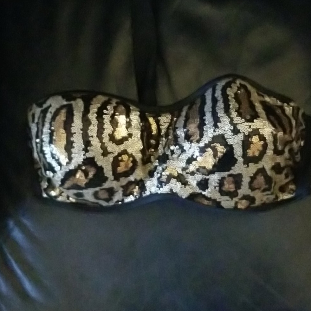 Venus Bandeau bikini top. Size DD.